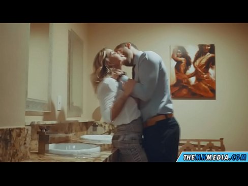❤️ Marka timo cad oo bunni ah ay kugu sasabtaan qolka nasashada ee dadweynaha ❤❌ Porno Guri ❌
